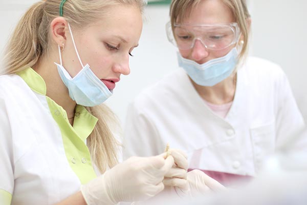 How Does One Become a General Dentist from Lida Davani, DDS in Los Angeles, CA